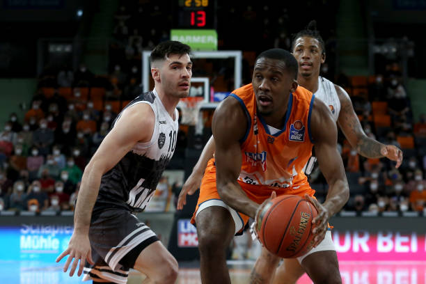 任务繁重 任务繁重