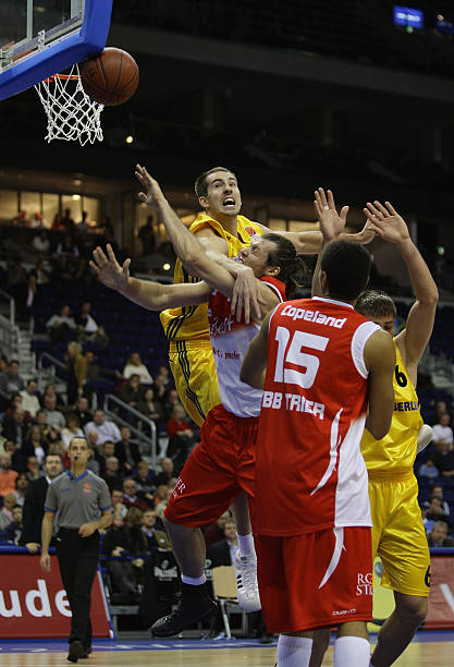 门制造威胁 门制造威胁